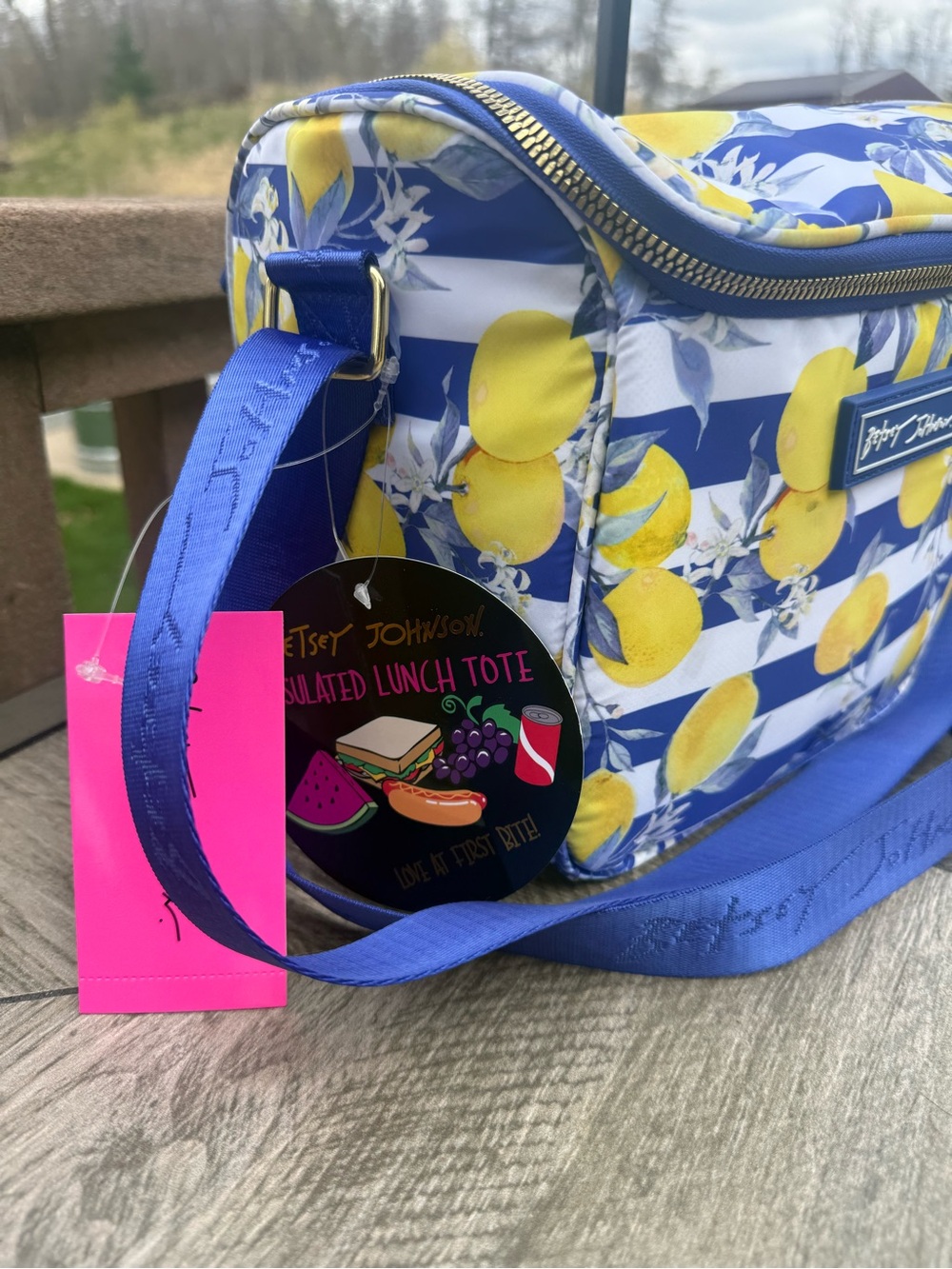 NWT Betsey. Johnson Lemon Stripe Insulated Lunch Crossbody Tote. - Picture 5 of 9